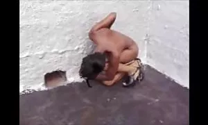 सार्वजनिक नग्नता आणि ...