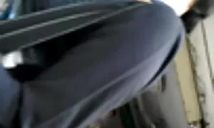 सलवार मुलीवर काळ्या  ...